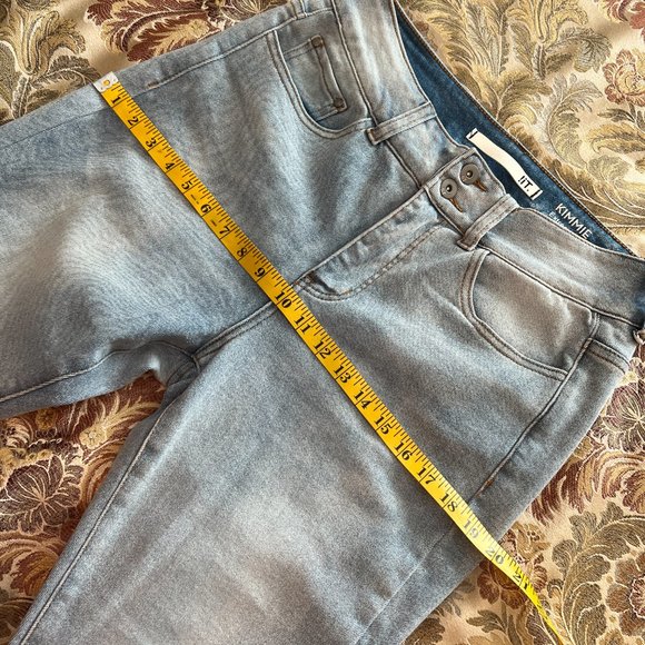 !IT. Denim Capris - Size 10 - Picture 7 of 9